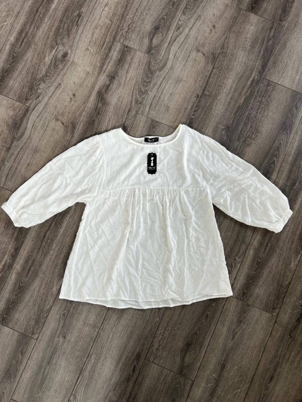 Mimi K White Textured Swiss Dot Peasant 3/4 Sleeves Blouse NEW Size Small Rayon